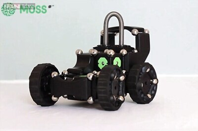 Build your own smartphone-controlled robots with MOSS