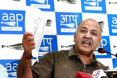 No Ban on Recorded Music in Delhi Pubs, Clarifies Manish Sisodia