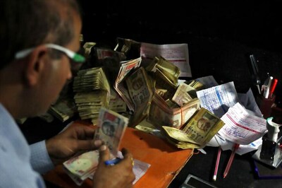 Currency Ban: As ATMs Run Dry, Govt Allows Use of Old Rs 500 and Rs 1,000 Notes to Pay for Key Utilities till Nov 14