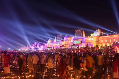 Chopper Service to Give Wings to UP Tourism, Link Ayodhya, Prayagraj Among Key Destinations