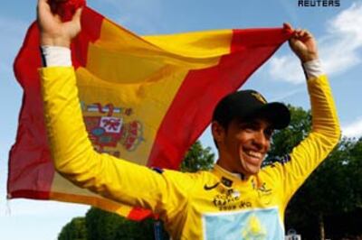 Alberto Contador wins 2009 Tour de France