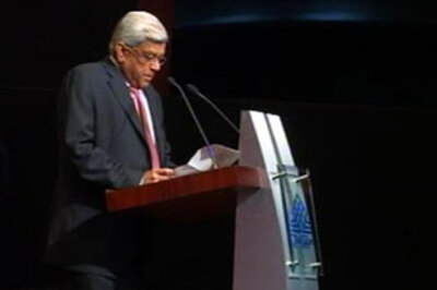 Satyam board to discuss 6-7 buyout offers