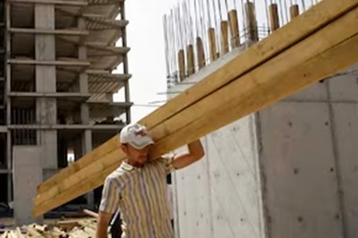 Less Than 10% Construction Jobs Provide PF, Most Workers Not Paid Minimum Wage, Says Report