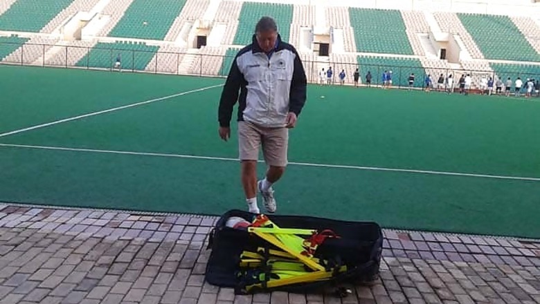 Blue turf no match to green pitch: Nobbs