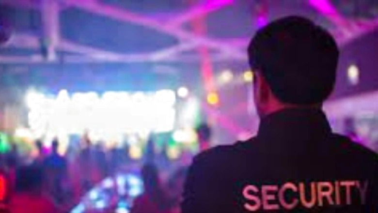 Woman Alleges Bouncers at South Delhi Club Assaulted Her, Tore Off Clothes; Probe Underway