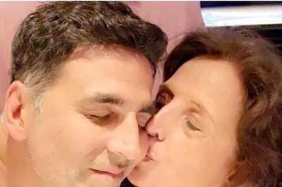 Watch: Akshay Kumar Misses Late Mother Aruna Bhatia During Ram Setu Shoot