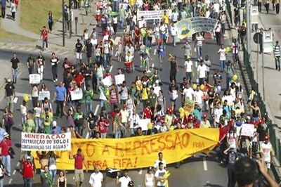 Thousands take to the streets in Brazil again despite government concessions