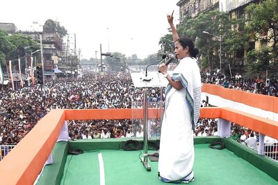 Mamata Banerjee Calls For Grand Alliance to 'Oust BJP From India'