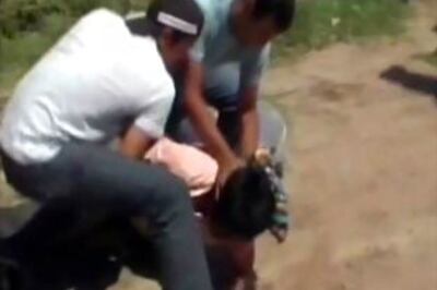 Hungry protesters raid food warehouse in Argentina