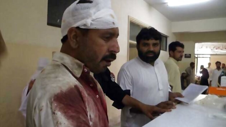Suicide bombers on motorcycles kill 39 near Shi'ite mosques in Pakistan