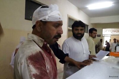 Suicide bombers on motorcycles kill 39 near Shi'ite mosques in Pakistan