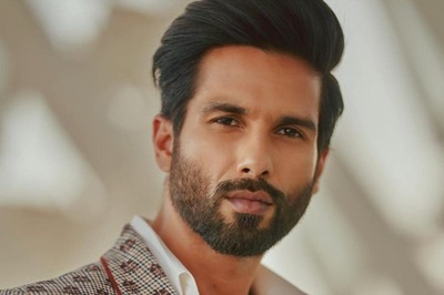 After Varun Dhawan, Shahid Kapoor to Collaborate With Bhool Bhulaiyaa 2 Director Anees Bazmee?