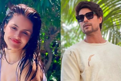 Sexy! Priyanka Chahar Choudhary STUNS Ankit Gupta As She Flaunts Her Curves In a Swimsuit | Watch