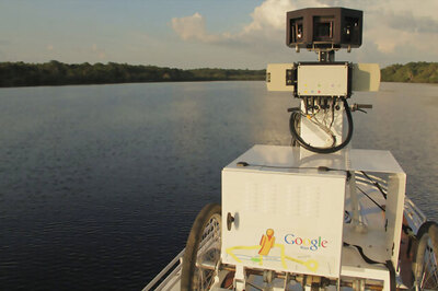 Google charts a careful course through Asia's maps