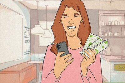 What Do the Money-Related Emojis Mean? Plus, How to Use Them