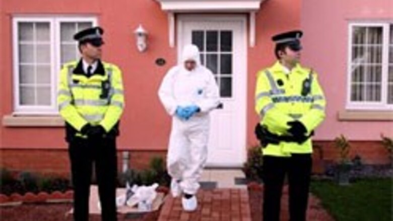 Clerk suspect in UK serial murders