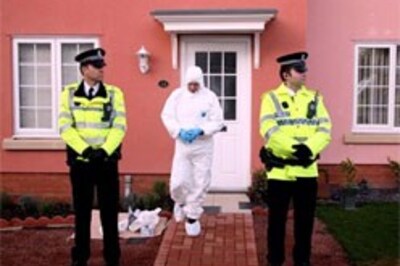 Clerk suspect in UK serial murders