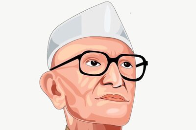 'A Stalwart Of Indian Politics': PM Narendra Modi Pays Tributes to Morarji Desai On His Birth Anniversary