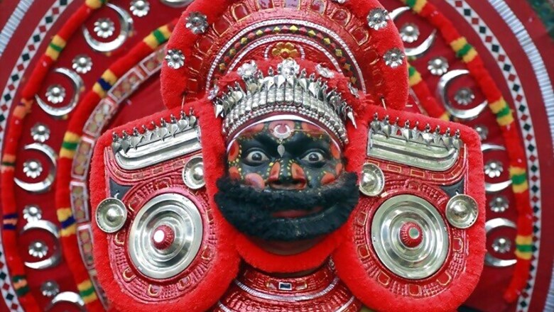 Kerala Governor, CM extend Onam greetings to Malayalis
