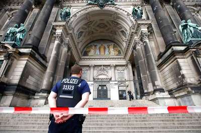 Police Open Fire at Man Rampaging in Berlin Cathedral