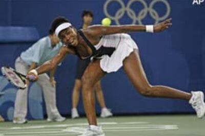 Venus hails Li after losing singles tie