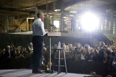 Obama Gives Thumbs Up For His Daughters Serving in the Military