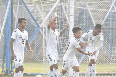 Mamata Banerjee Bats for Mohammedan Sporting in Indian Super League