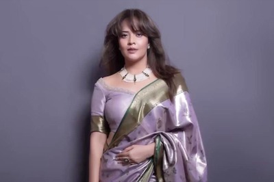 Anasuya Bharadwaj Looks Festive-ready In Lavender Silk Saree