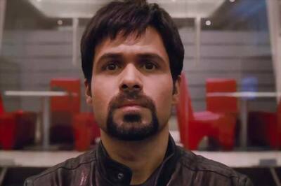 Brainless to cover small celebrity issues: Emraan