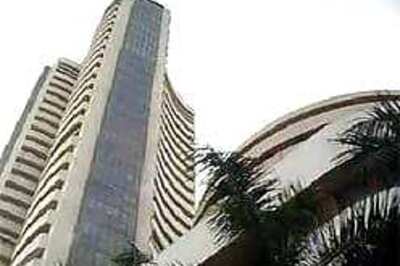 Mkts close positive, Sensex above 10k
