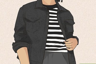 How to Wear a Black Denim Jacket