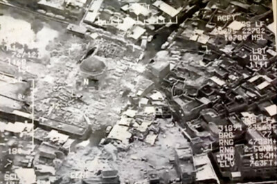 IS Blows up Mosul Mosque Where Baghdadi Became 'Caliph'