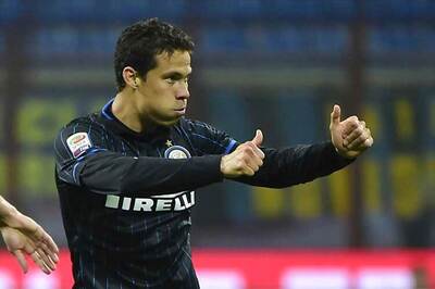 Serie A: Juventus sign Inter Milan midfielder Anderson Hernanes