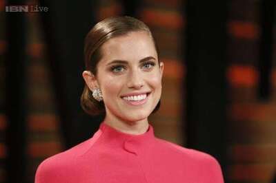 Allison Williams to star in NBC's live 'Peter Pan' musical