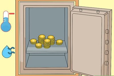 How to Trade Gold Coins for Cash