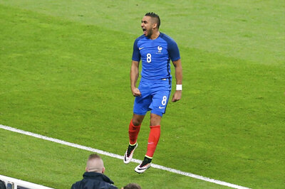 Payet's Late Free Kick Helps France Beat Cameroon 3-2 in International Friendly