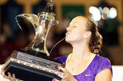 Kvitova defeats Errani to win Dubai title