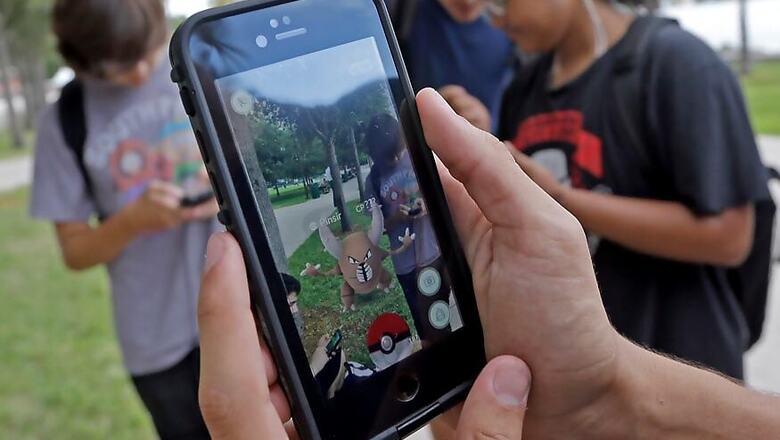 Smartphone Addict Goes Blind After Marathon Gaming Binge