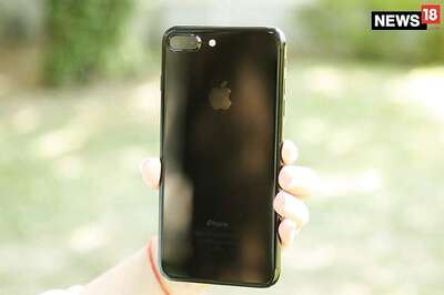 Apple iPhone 7 Plus Explosion Caught on a Twitter Video