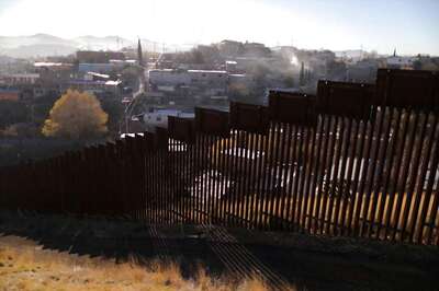 US Moves to Build Barriers on US-Mexico Border Near San Diego