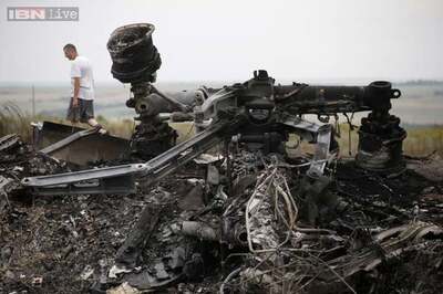 World leaders call for probe into downed MH17 jet that left 298 dead