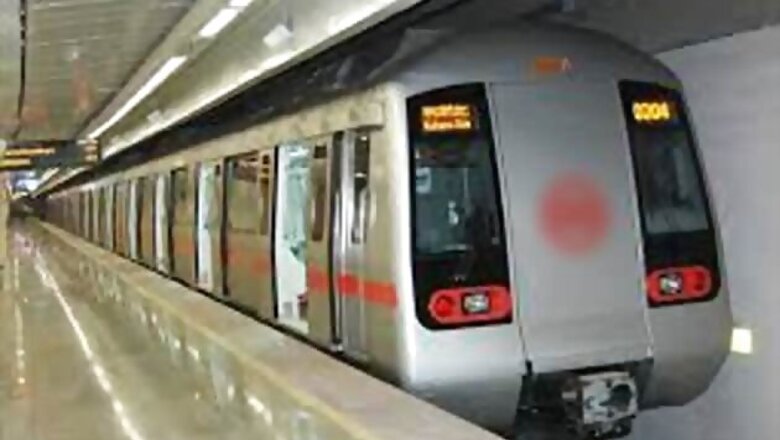 Women form 94 per cent of pickpockets held in Delhi Metro this year