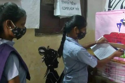 UP’s Padman: Youth Starts Sanitary Pad Bank to Help Poor Women