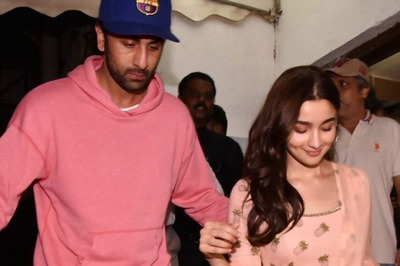 Ranbir Kapoor, Alia Bhatt Back to Prepping for Brahmastra, Spotted Outside Dance Class