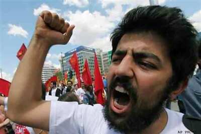 Turkish protesters defiant as Erdogan delivers ultimatum