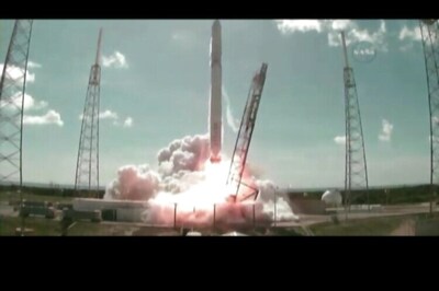 China successfully tests new carrier rocket