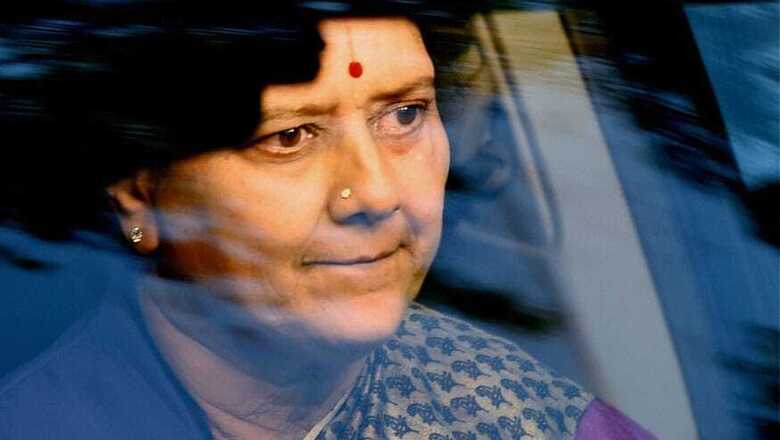 Here's What You Need to Know About VK Sasikala's 'VIP' Lifestyle in Jail