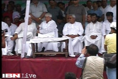 'Snake' tweet not aimed at Lalu Prasad, says Nitish Kumar