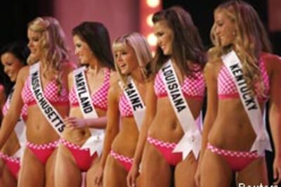 In Pics: Teen‘y’-Weenies take the ramp for Miss USA