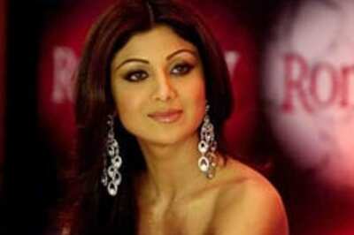 SC stalls proceedings against Shilpa